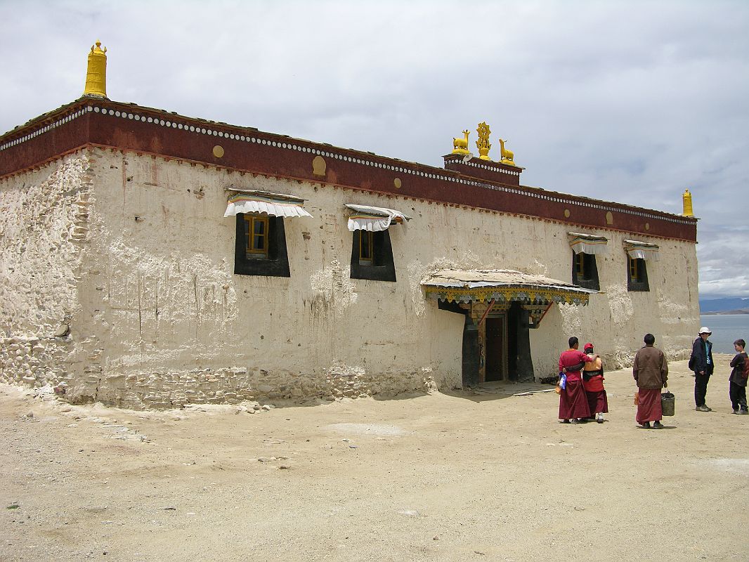 Tibet Kailash 07 Manasarovar 05 Trugo Gompa Outside